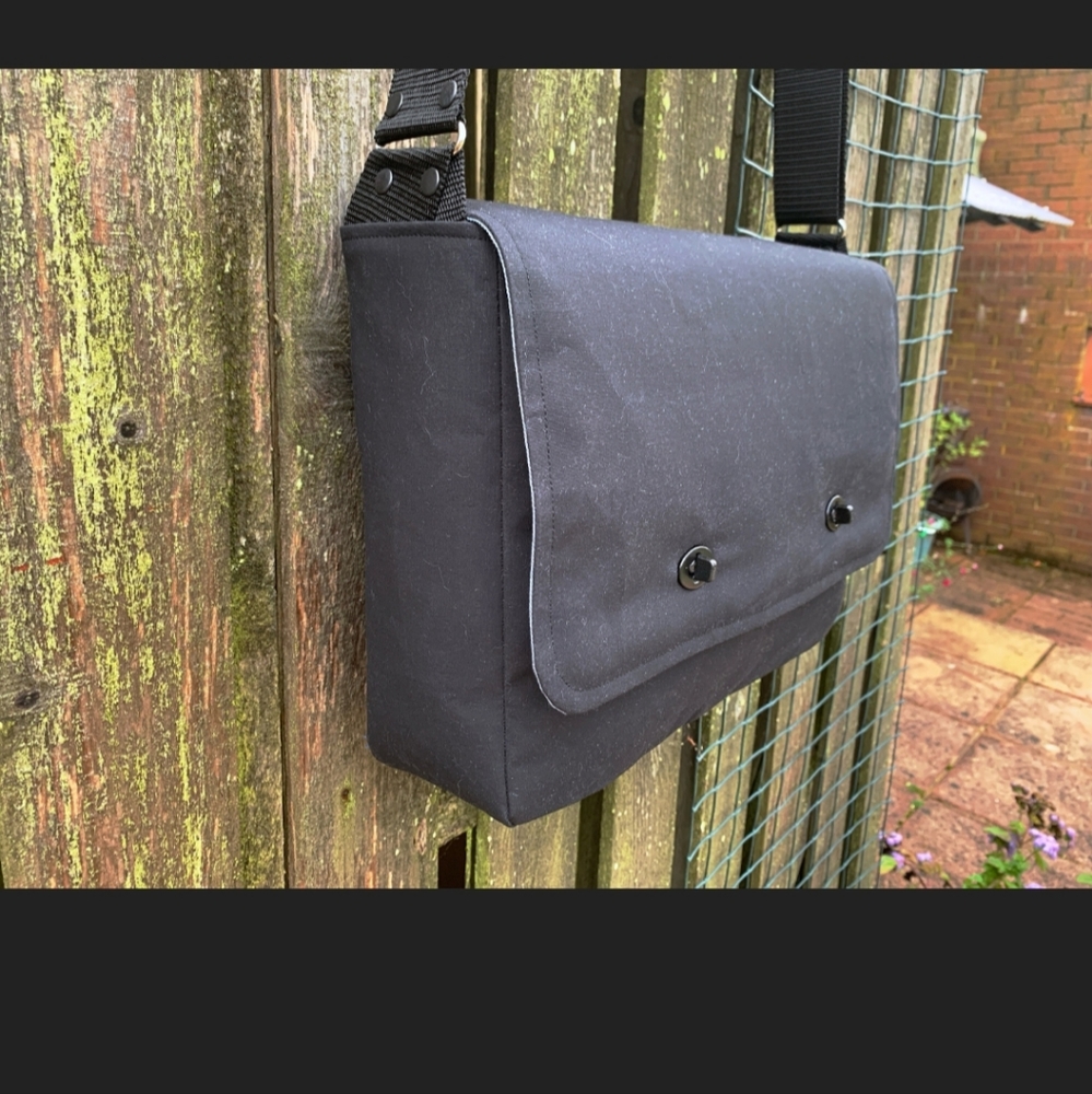 Messenger bag men and women